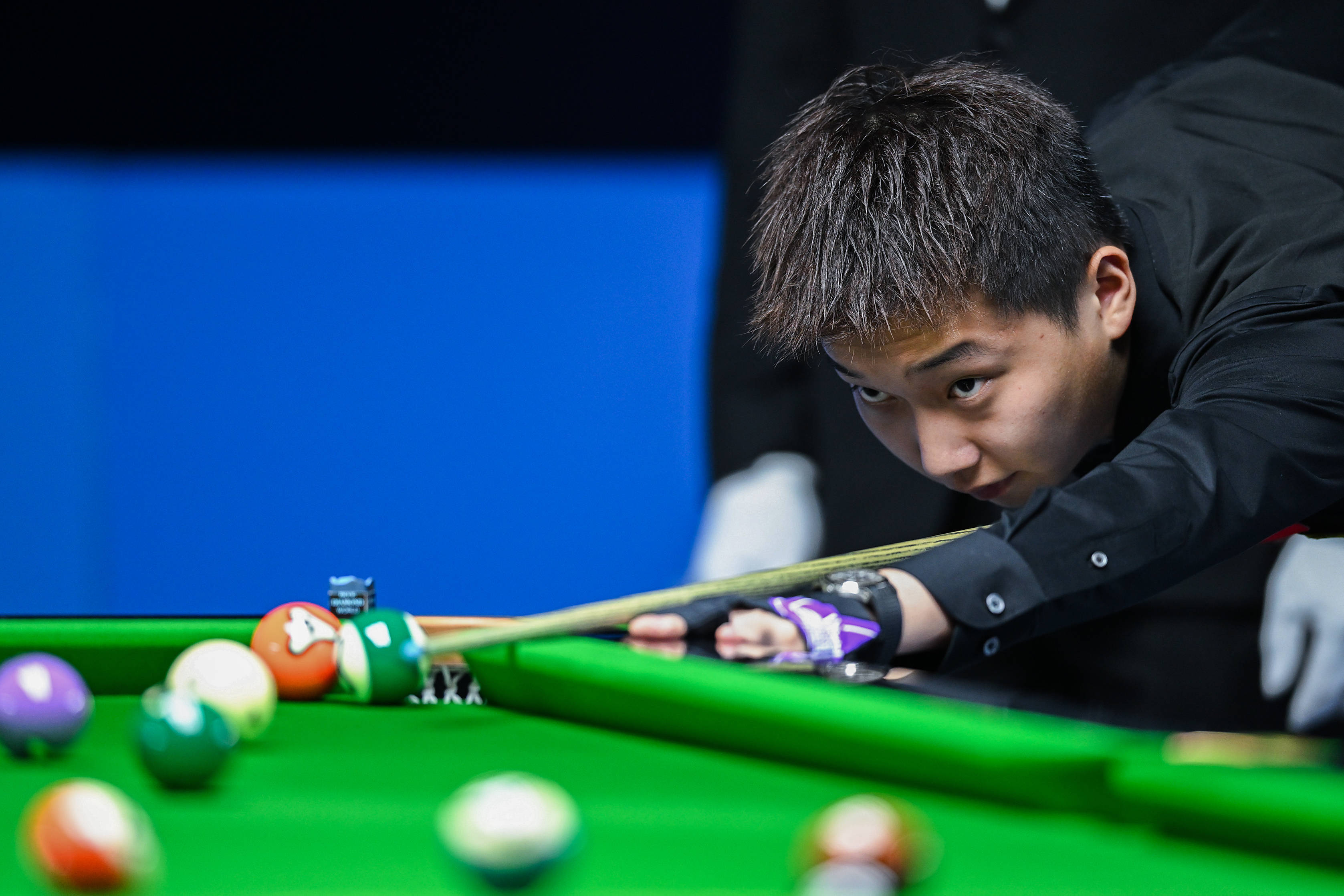 在紧张比赛 在紧张比赛