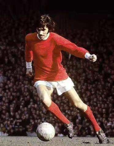 队会接连在 队会接连在