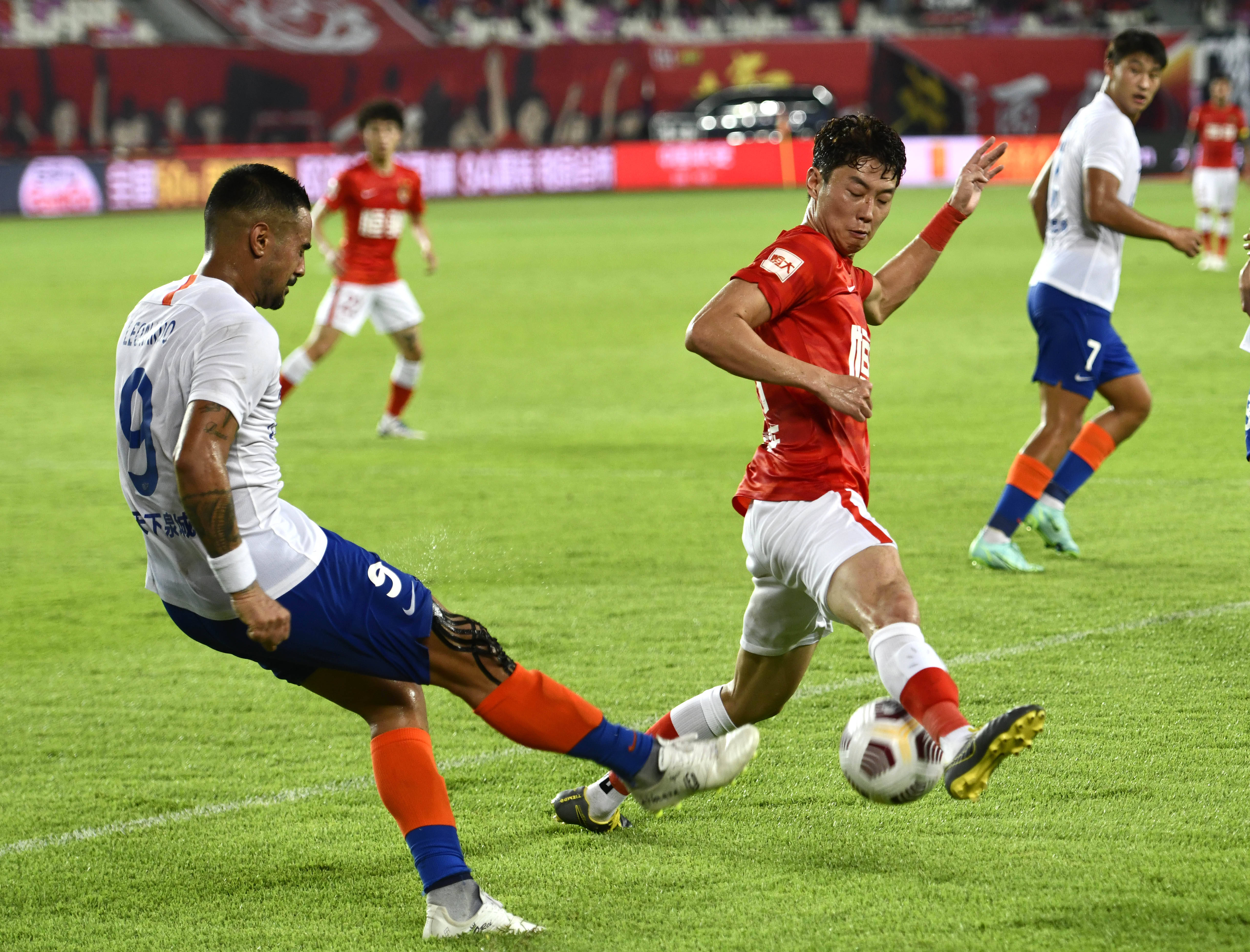 队友错误更 队友错误更